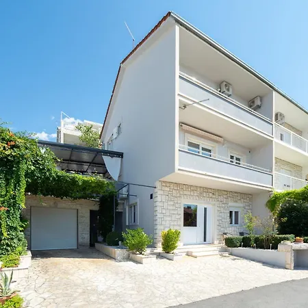 Seaside Perla Holiday home Podstrana